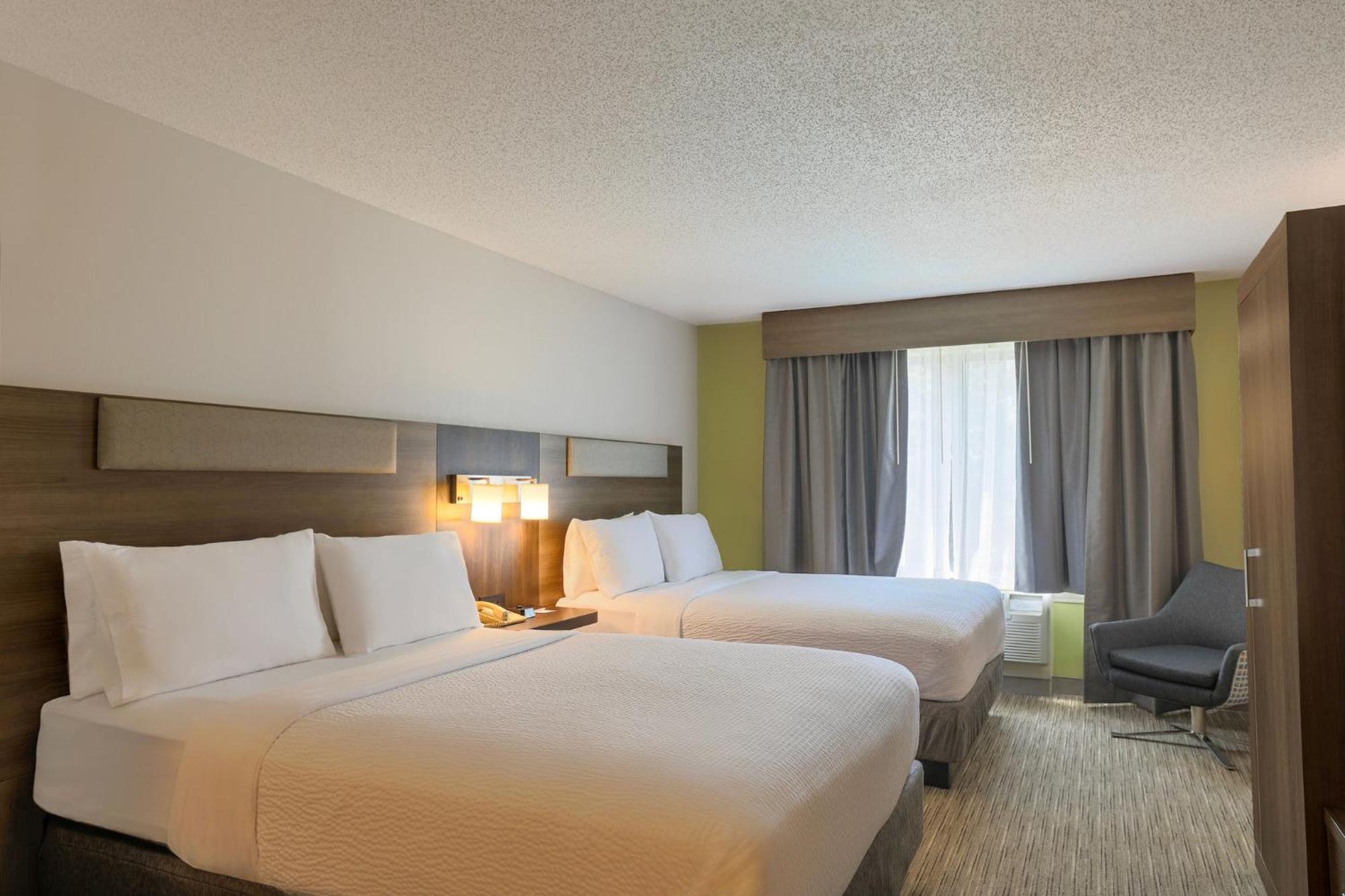 Holiday Inn Express Hotel & Suites Raleigh North - Wake Forest By Ihg Exterior photo